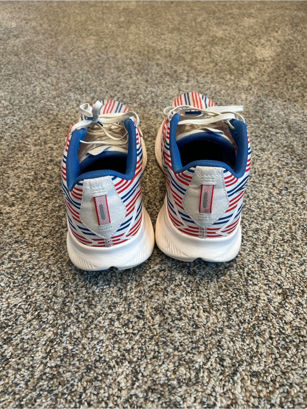 Amazing Americana Saucony Ride 15! - Picture 4 of 11